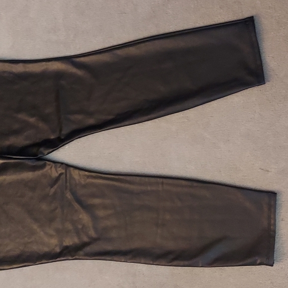 Express Faux Leather Leggings XL - Picture 11 of 11